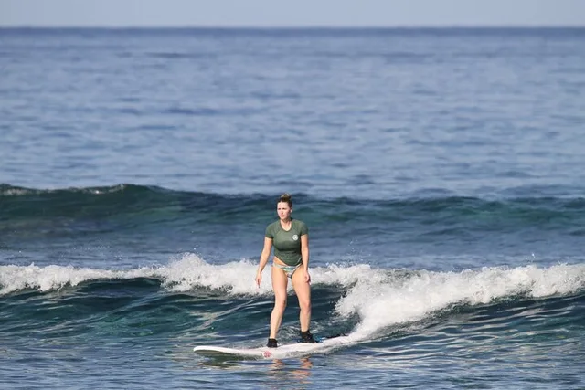 Kona Surf Lessons - Image 4