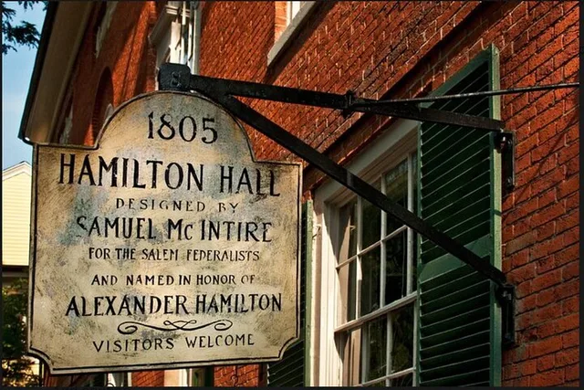 Salem Ghost Tour 90 Min - Image 1