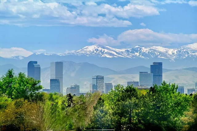 Denver City Private Airport Transfer - Image 4