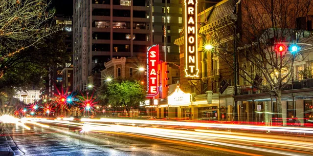 Austin Haunted Pub Crawl Walking Tour 2 hr - Image 1