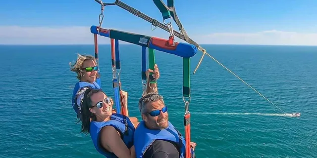 Destin Parasailing Flight Above the Gulf - Image 3