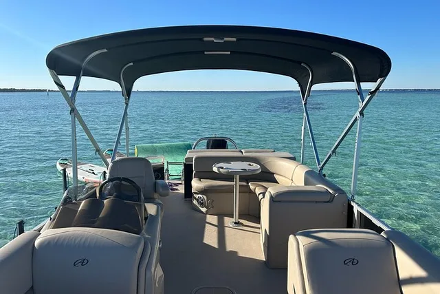 Destin Crab Island Charter with Inflatables 4 hr - Image 6