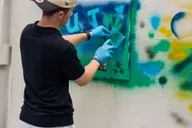 Miami Wynwood Walls Spray Paint Art Class thumbnail 6