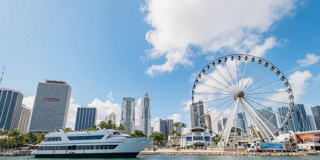 Miami Open-Top Bus Tour and Biscayne Bay Cruise - Image 1