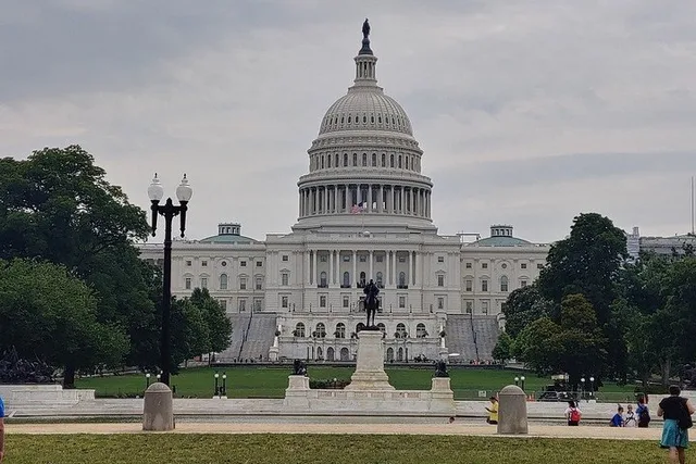 Washington D.C. Private Tour 4 Hr - Image 1