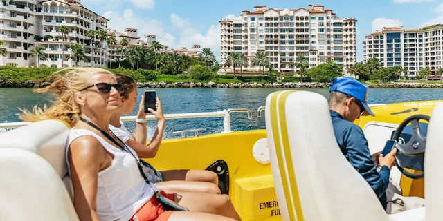 Miami Sightseeing Speedboat Tour - Image 4