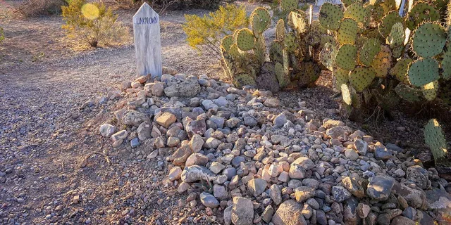 Tombstone Walking Ghost Tour - Image 1