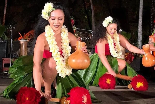 Oahu Luau Experience with Transfers - Image 3