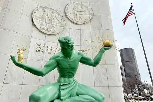 Detroit Walking Food Tour - Image 6