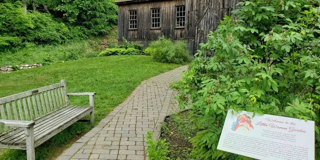 Boston Louisa May Alcott's Orchard House Tour - Image 2