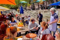 Chicago Walking Pizza Tour thumbnail 3