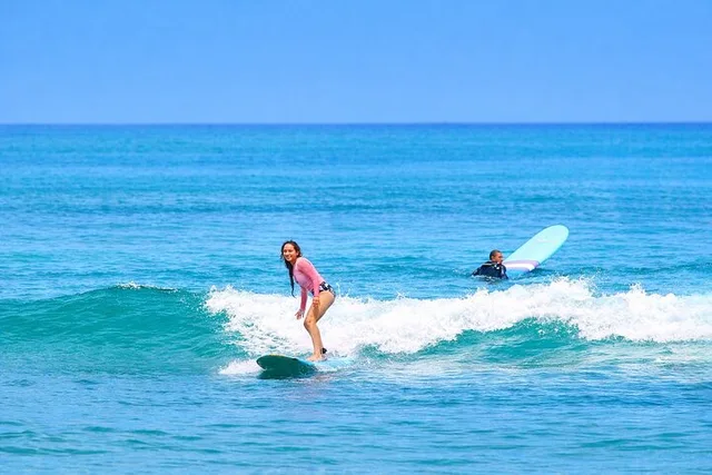 Oahu Surfing Lesson - Image 5
