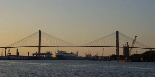 Savannah Historic District Walking Tour - Image 2