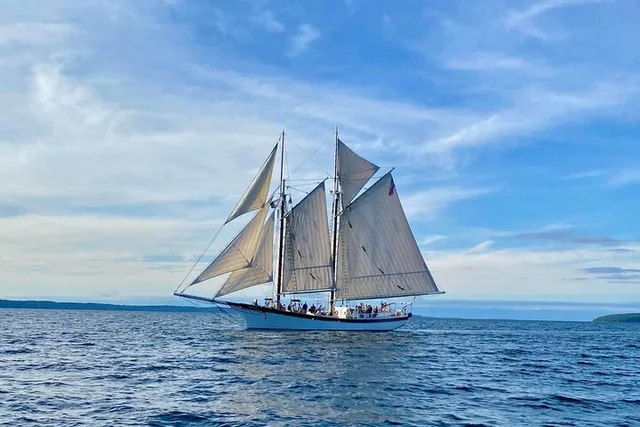 Traverse City Music Cruise with Song of the Lakes - Image 2