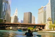 Chicago Downtown Kayak Rental 2 hr thumbnail 2