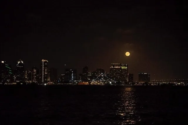 San Diego Nighttime Sailing Trip - Image 2
