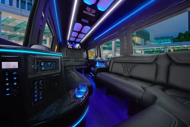 New Orleans Private Transfer - Image 3