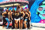 Miami Party Bike Tour in Wynwood 2 hr thumbnail 3