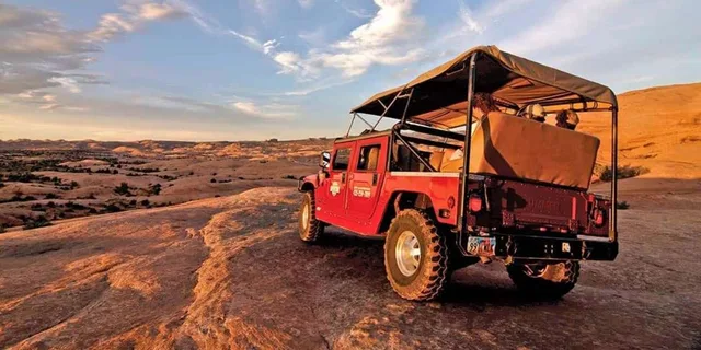 Moab Hell's Revenge Hummer Safari - Image 3