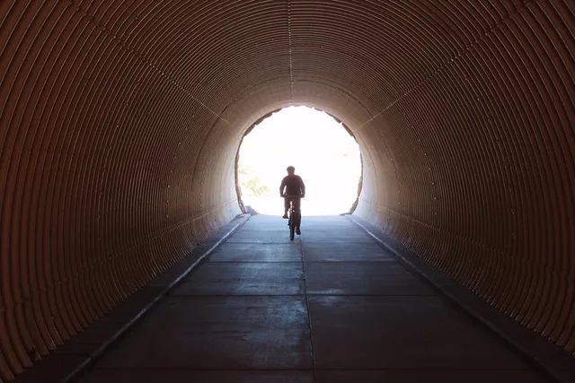 Las Vegas Mountain Bike Tunnel Trail to Hoover Dam - Image 4