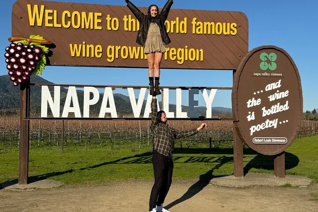 Wine Country Private Wine Tour - Image 2