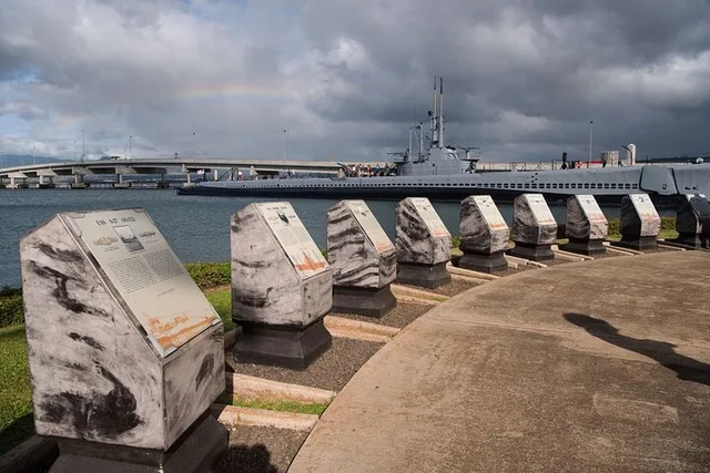 Honolulu Pearl Harbor Tour - Image 1