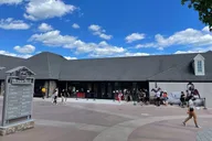 New York City Shopping Transfer to Woodbury Outlets thumbnail 3