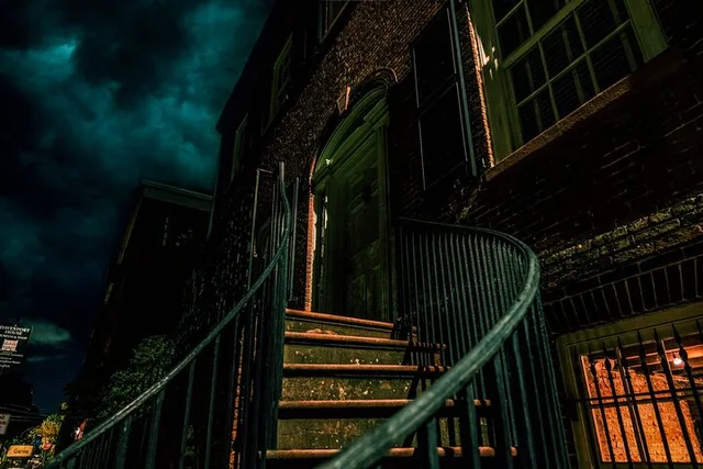 Savannah Ghost Tour at Midnight 90 min - Image 4