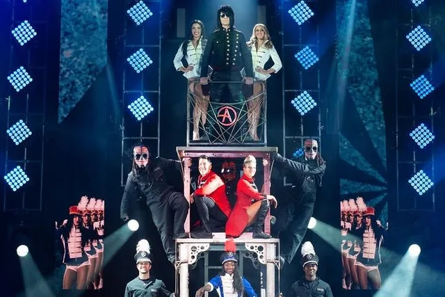 Las Vegas Criss Angel MINDFREAK Show - Image 5