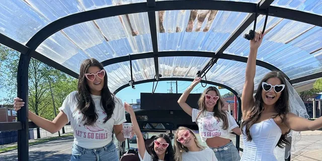 Nashville Roofless Party Bus Tour - Image 2