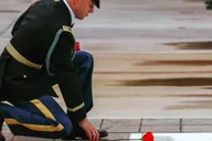 Arlington Cemetery Changing of the Guard Tour thumbnail 5