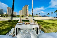Honolulu Beach Picnic Date thumbnail 5