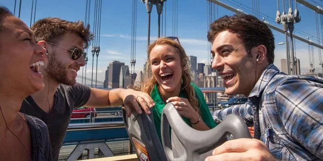 Brooklyn DUMBO Open-top Bus and Walking Tour - Image 5