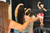 Maui Hula Dance Class for Beginners 1 hr thumbnail 4