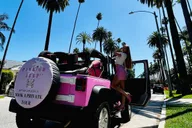 Beverly Hills Open Jeep Tour thumbnail 3
