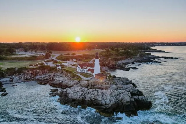 Portland Lighthouse Cruise at Sunset 90 min - Image 1