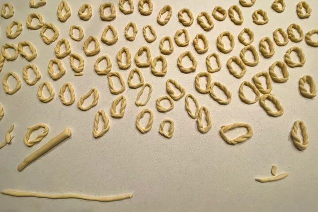 Sardinian Pasta Class with Dining and Dance - Image 4