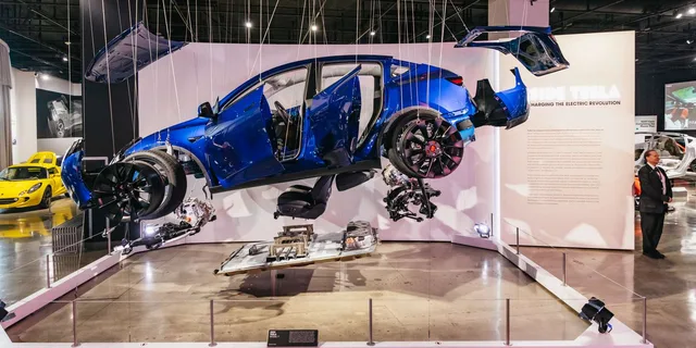 Los Angeles Petersen Automotive Museum Admission - Image 3