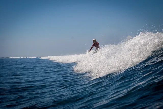 Lahaina Surf Lesson - Image 4