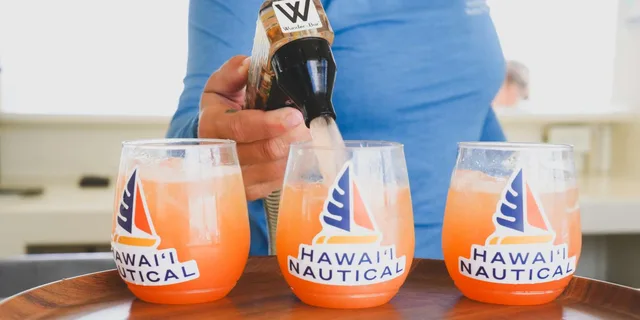 Kona Catamaran Snorkel Sail with Lunch - Image 3