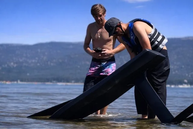 Lake Tahoe eFoil Lesson - Image 2