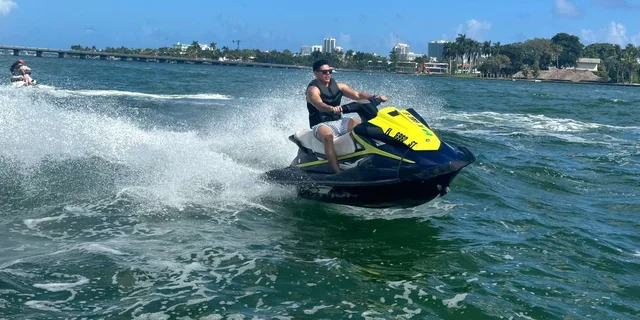 Miami Jet Ski Adventure with Boat Ride - Image 3