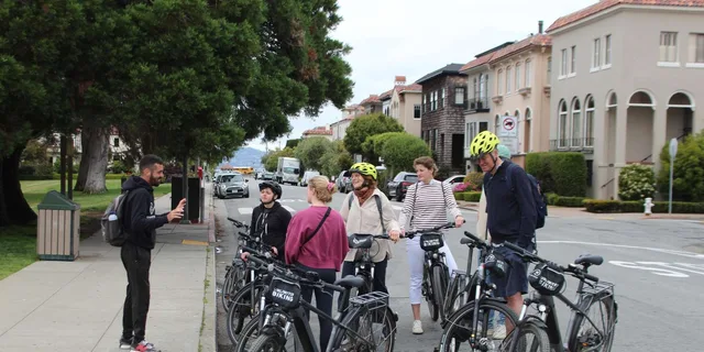 San Francisco City Highlights eBike Tour - Image 5