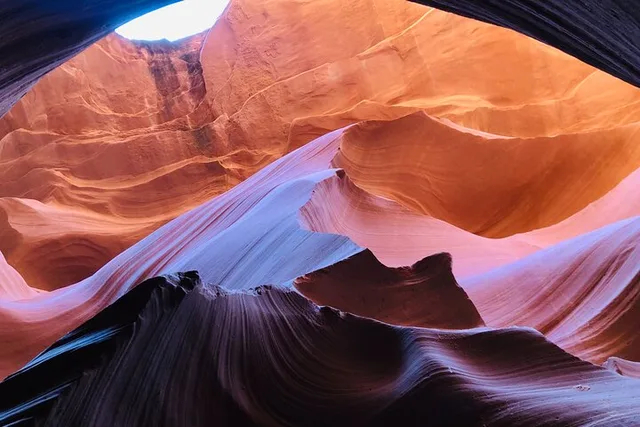 Page Antelope Canyon and Horseshoe Bend Hiking Tour - Image 6