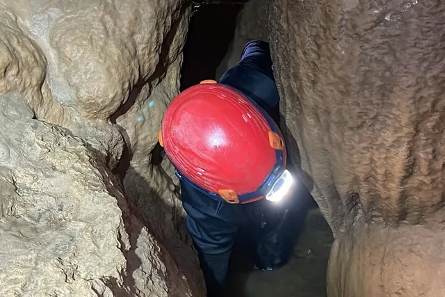 Sims Cave Extreme Caving Adventure - Image 3