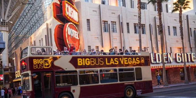 Las Vegas Hop-On Hop-Off Bus Tour - Image 5