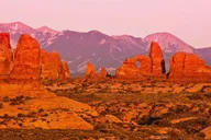 Moab Arches National Park Morning Adventure thumbnail 6