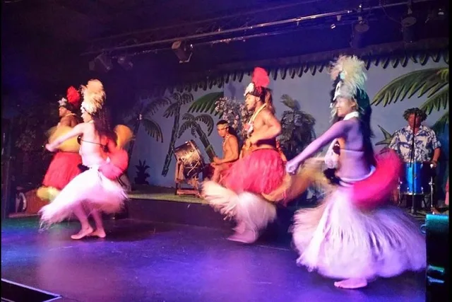 Daytona Beach Polynesian Fire Show and Dinner - Image 4