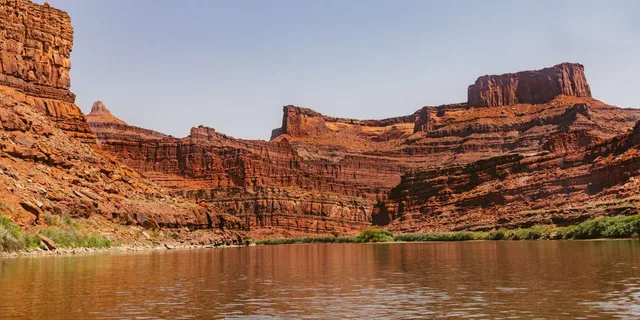 Moab Calm Water Cruise on Colorado River - Image 5