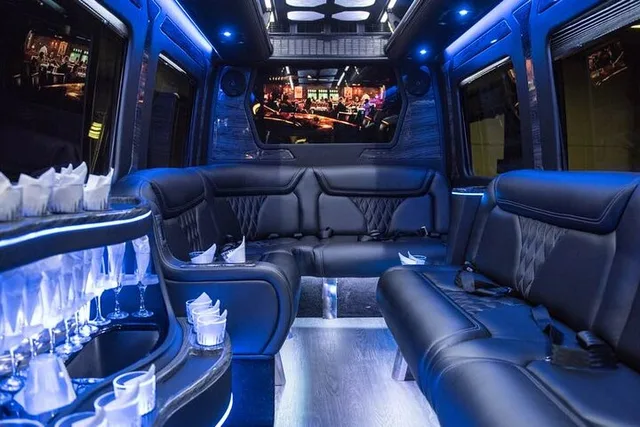 Las Vegas Private Limo Airport Transfer - Image 5